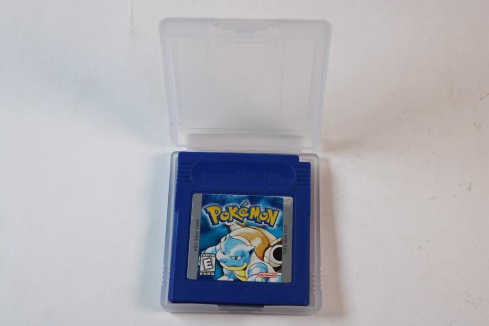 Pokemon Blue Version (Nintendo Game Boy, 1998) Game cart, tested/saves